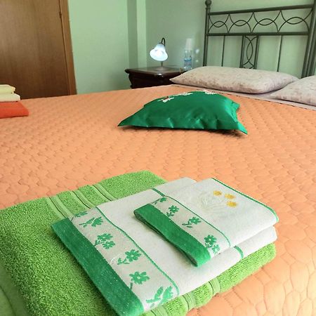 Montefusco B&B Le Colonne الغرفة الصورة
