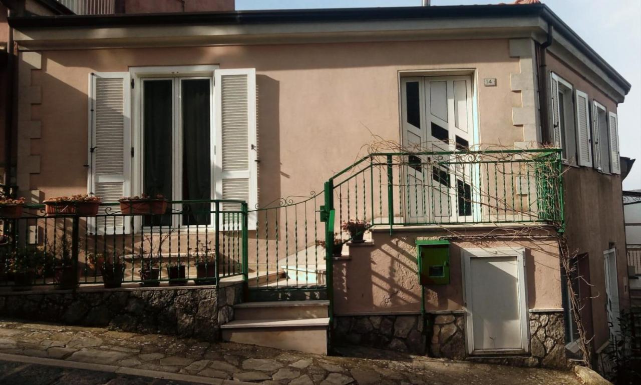 Montefusco B&B Le Colonne المظهر الخارجي الصورة